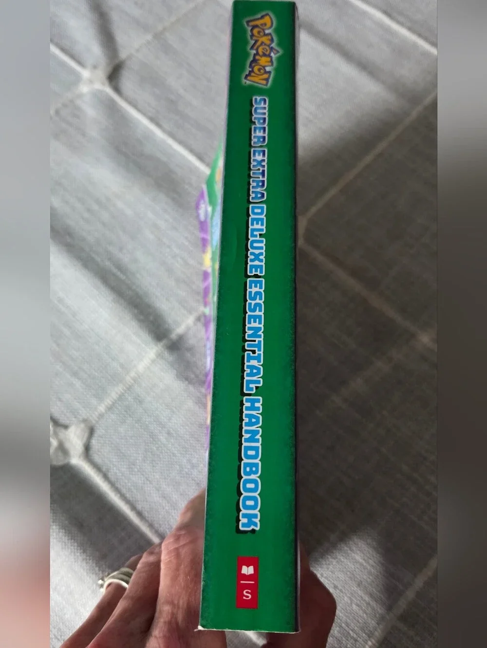 Pokémon Super Extra Deluxe Essential Handbook 2021 Scholastic Paperback